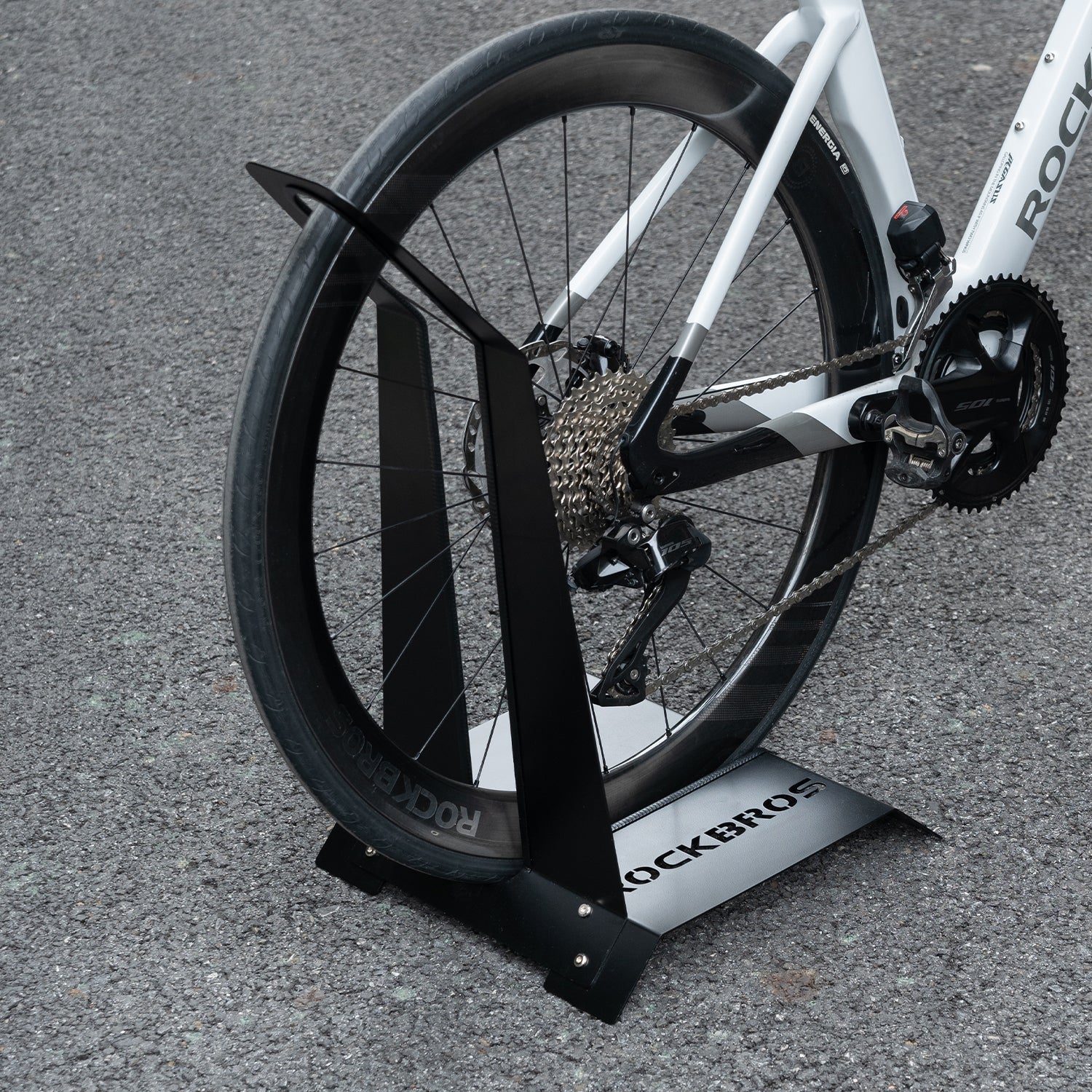 L-Shaped Carbon Steel Floor Rack for Multi-Bike Storage