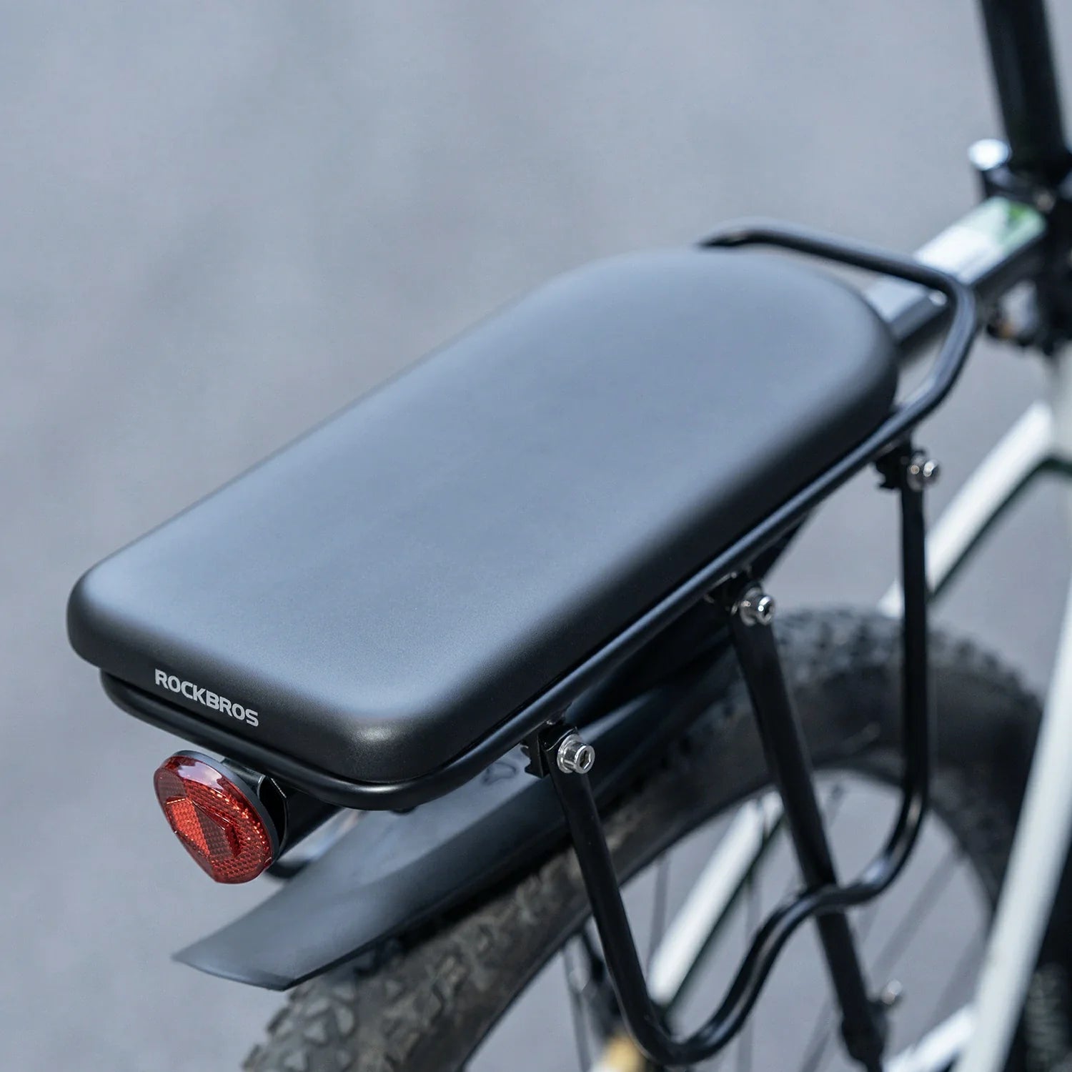 Comfortable PU Leather Bike Rear Seat Cushion for Racks