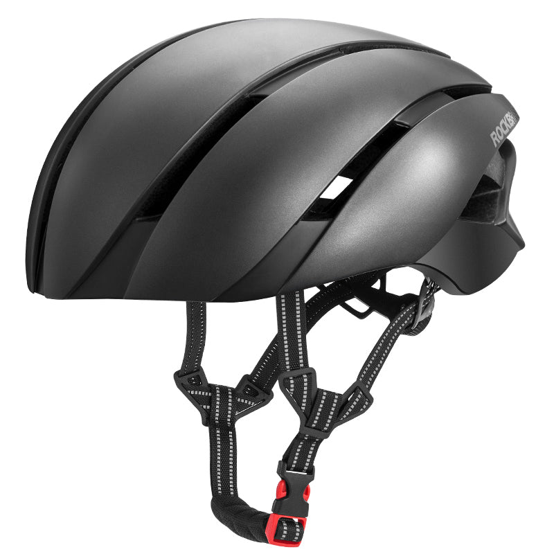 Black helmet with a white background #Color_Black
