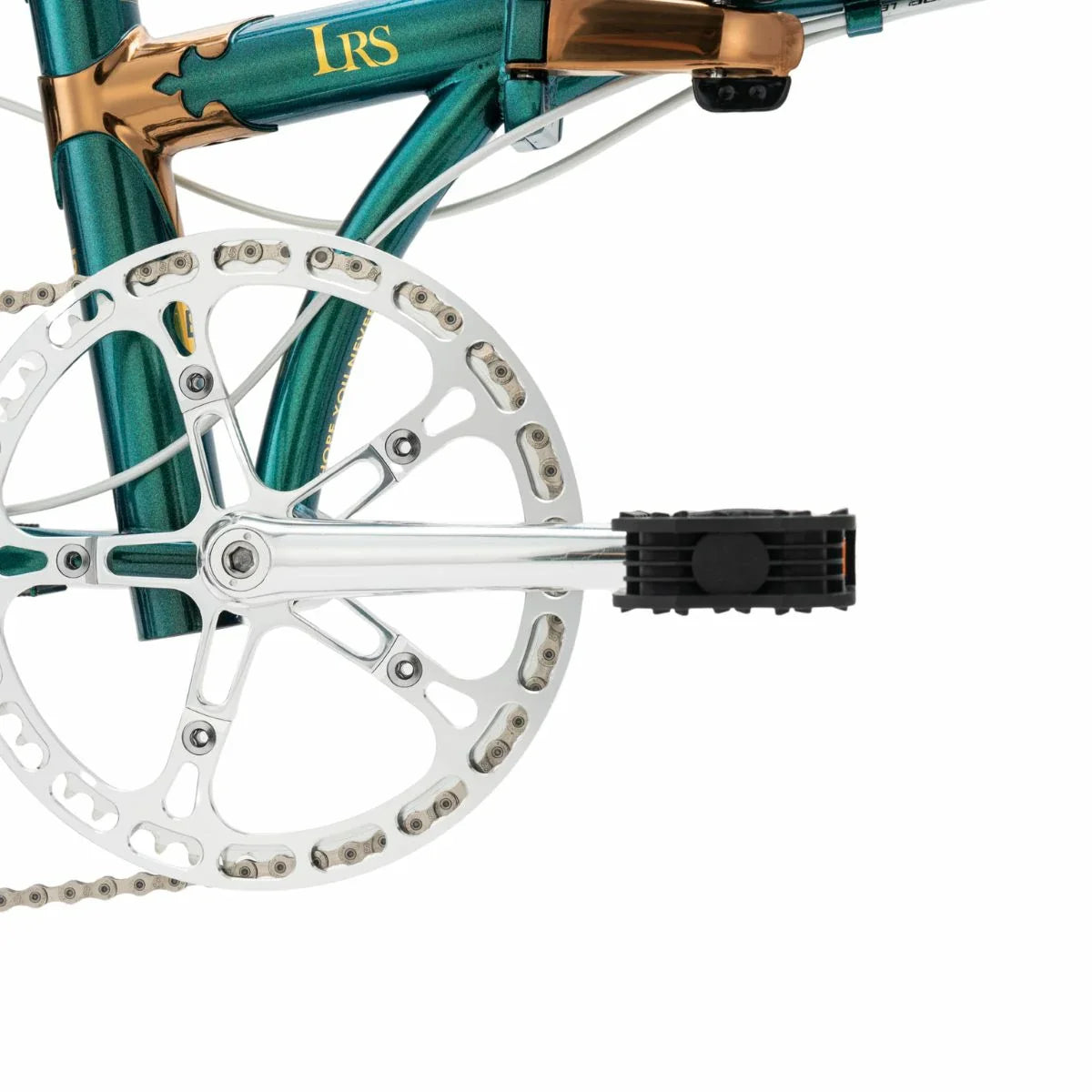 Close-up of a bicycle's gear system with 'LRS' branding on a white  background #Color_Green