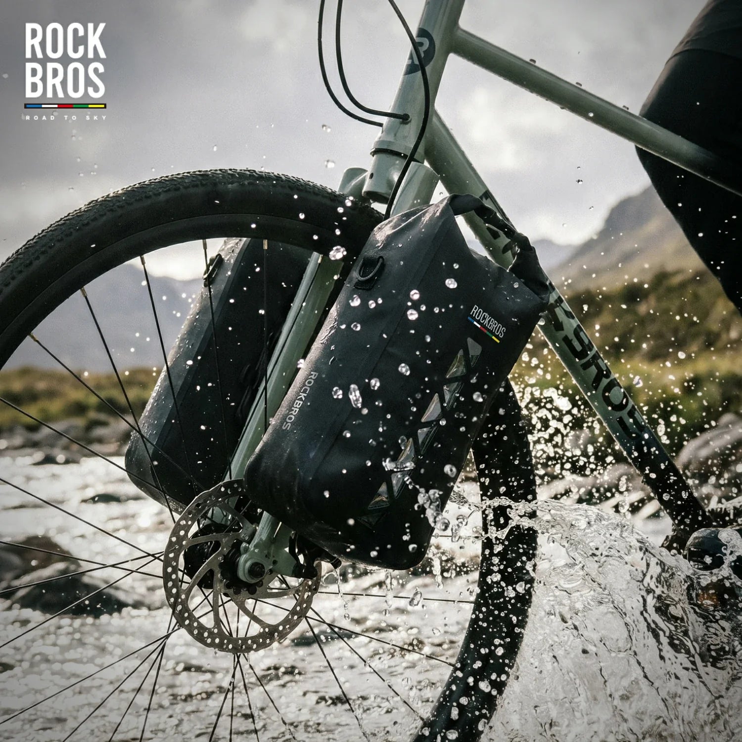 TL-171 4L 100%Waterproof Bike Fork Bag with Clear TPU Window ROAD TO SKY