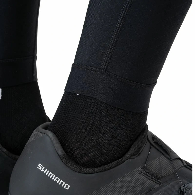 Long-distance cycling pants with endurance chamois